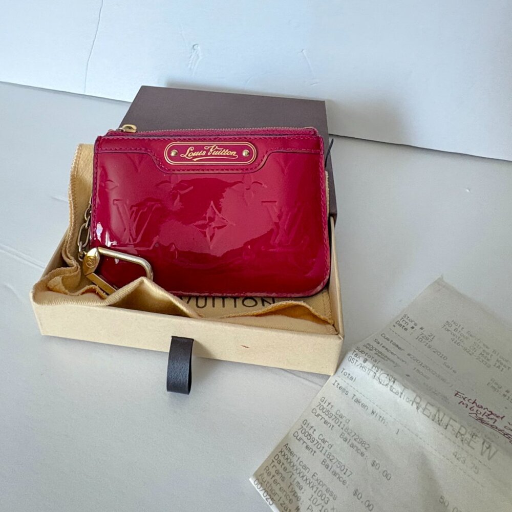 ❌ SOLD ❌ Louis Vuitton Key Cles in Vernis Leather